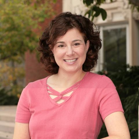 Portrait photo of Gayle Brodsky